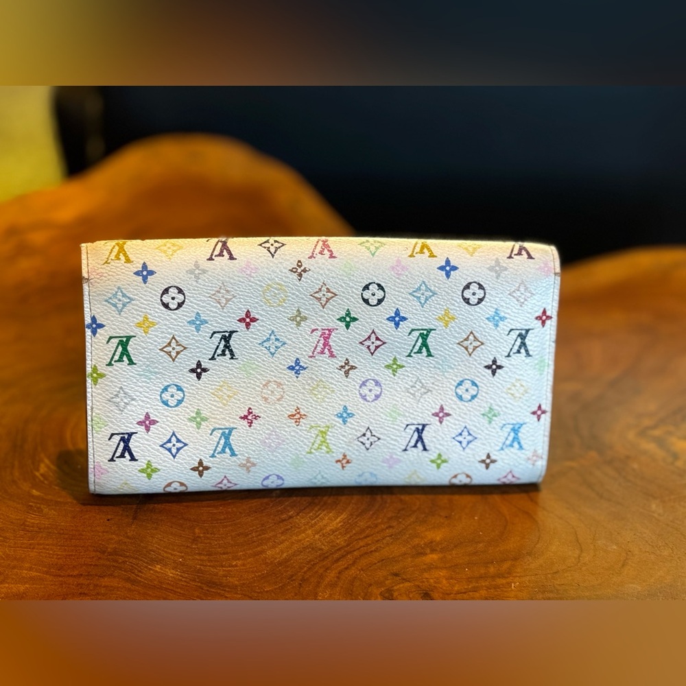 Louis Vuitton Monogram Multicolor
Portefeiulle Sarah Long Wallet 2008 - Picture 3 of 17